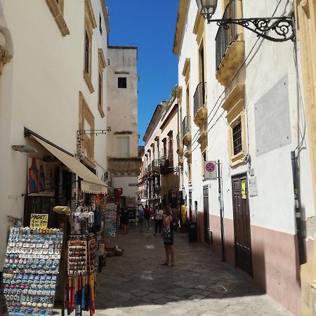 Case Vacanze Carpe Diem Centro Storico Gallipoli Exterior photo